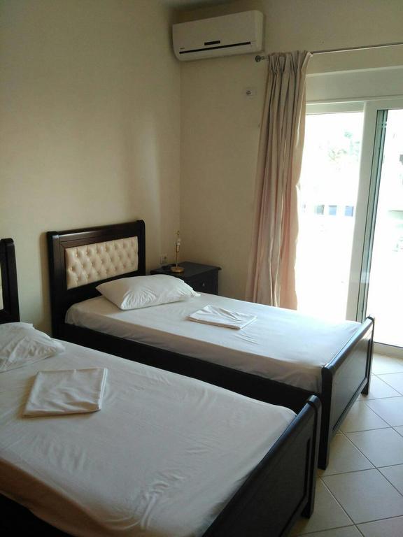 Sofapartments Sarandë Exterior foto